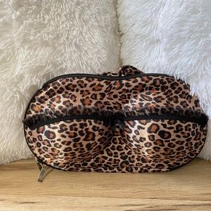 Portable Leopard Bra Storage